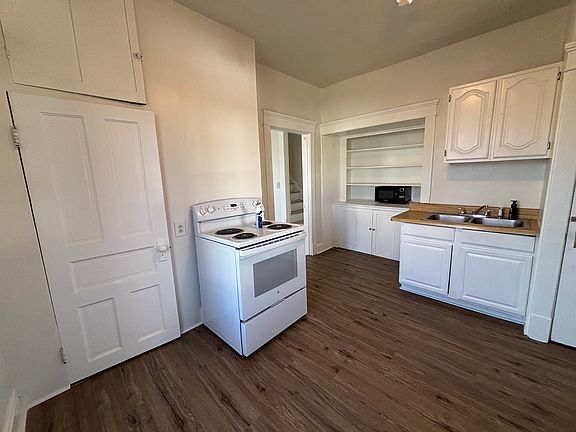 5th image of 230 Granville St #230
