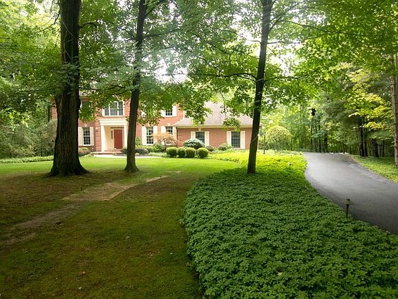3rd image of 3564 Old Hickory Ln
