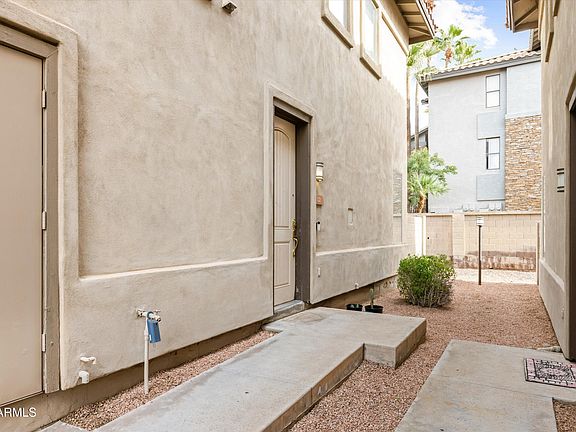 4th image of 2019 E Campbell Avenue #121