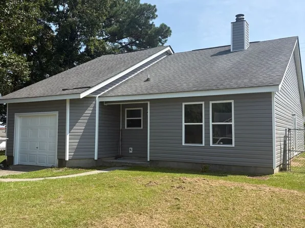 3706 Dovefield Ct, New Bern, NC 28560