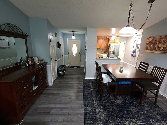 entry/dining