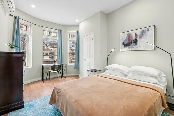 Rented by Corcoran | media 6