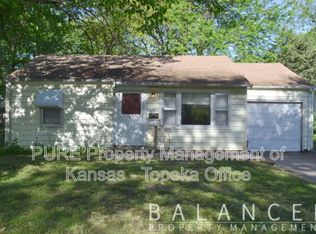 1743 SW Mission Ave, Topeka, KS 66604