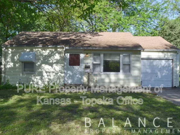 1743 SW Mission Ave, Topeka, KS 66604