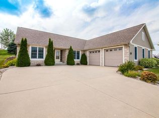 1414 Schuman Dr, Watertown, WI 53098