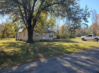 807 W Oklahoma St, Hugo, OK 74743