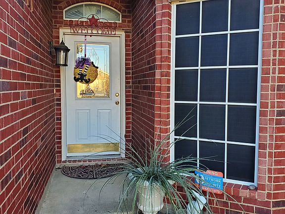 2nd image of 7904 Desert Rose Ct