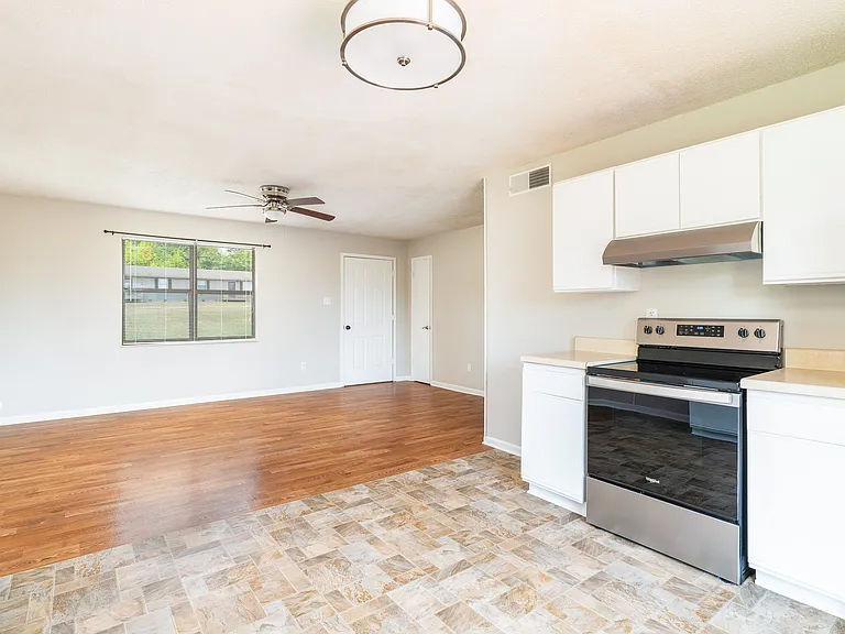 214 Berry Way #13 — Photo 3