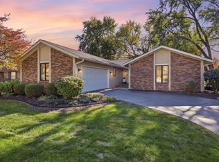51 Winthrop New Rd, Sugar Grove, IL 60554