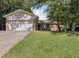 1122 S Division St, Sapulpa, OK 74066