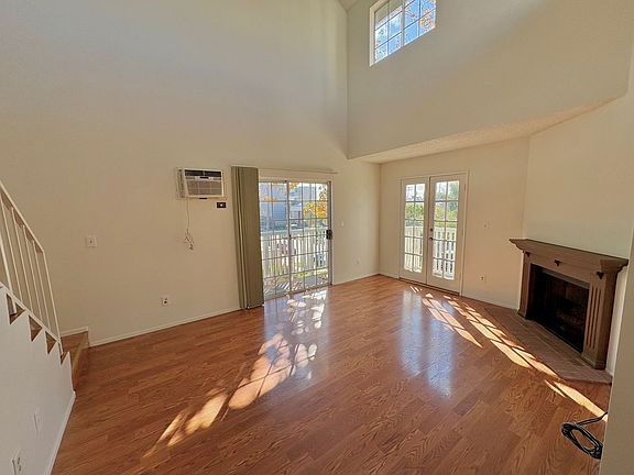 4th image of 3646 Dunn Dr #201