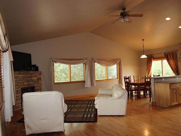 2nd image of 318 Byers Ave