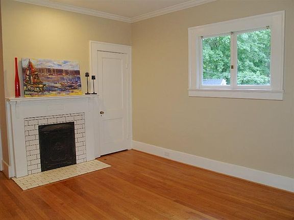 3rd image of 7 Richmond Ave