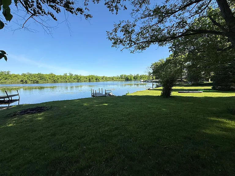 8649 Hidden Lake Dr — Photo 13