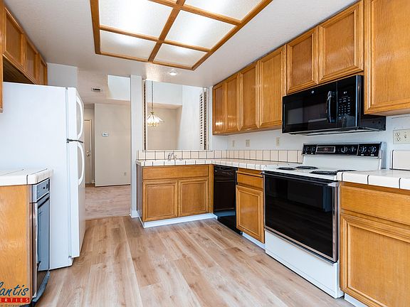 5th image of 1452 Carrington Cir