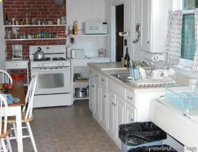 146 Buffalo Bay Rd — Photo 9