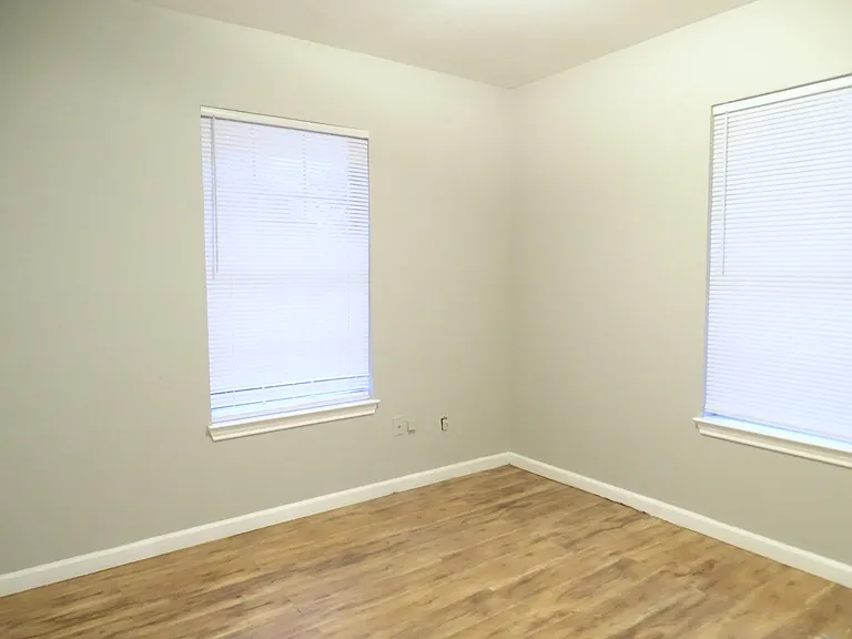 4338 Forest Point Dr — Photo 9