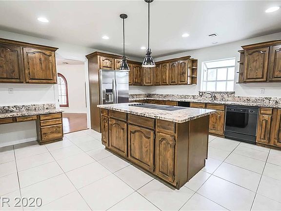 4th image of 209 Dalmatian Ln