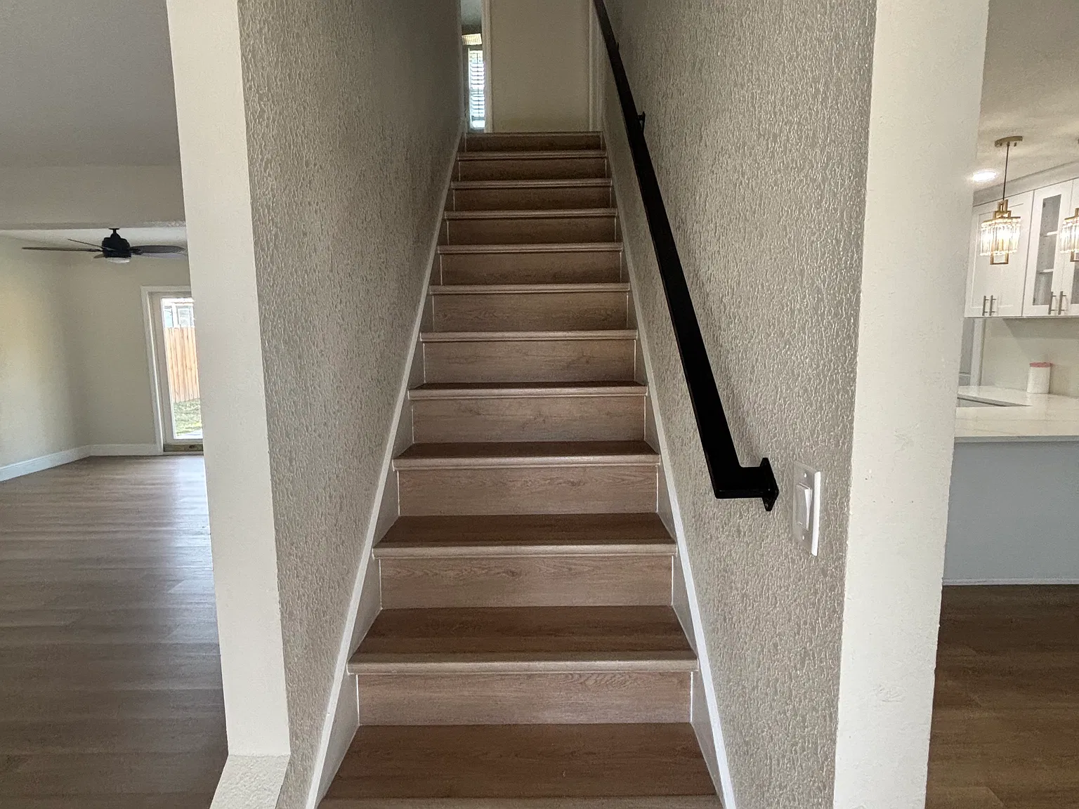 3 bed, 1380 sqft, $2,800 — Photo 4
