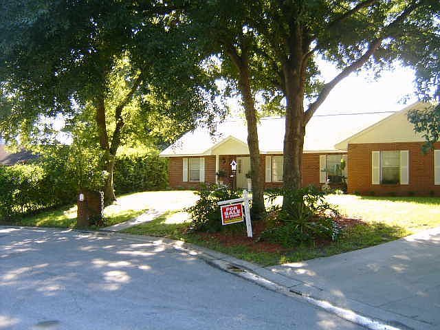 1st image of 1804 N Waterman Dr