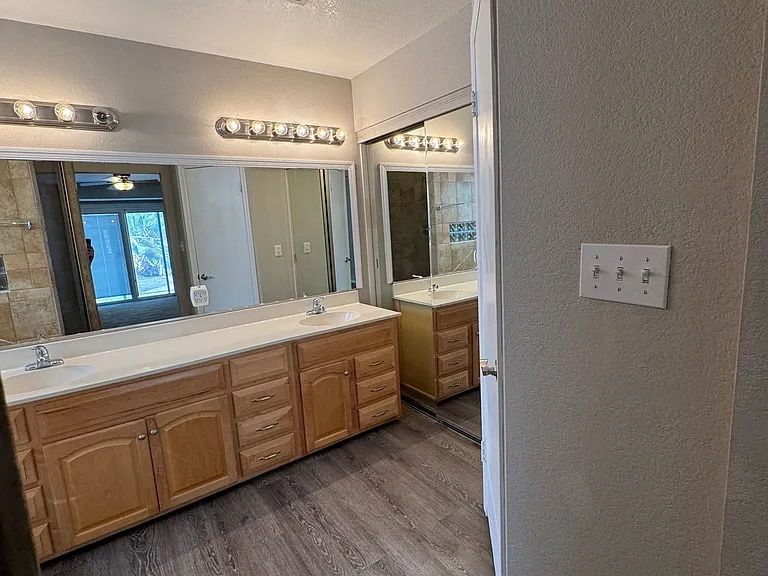 1107 W Piute Ave — Photo 19