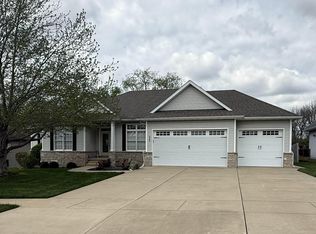 3305 Cash River Rd, Springfield, IL 62711
