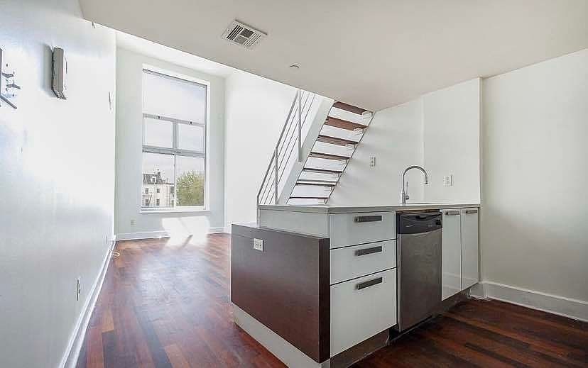 1st image of 16 Meserole St #3