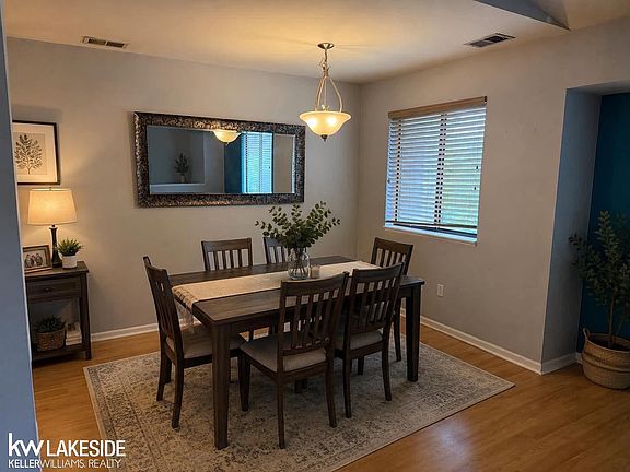 5th image of 27722 Harrison Woods Ln