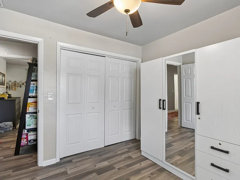 9501 Beaumont St — Photo 12