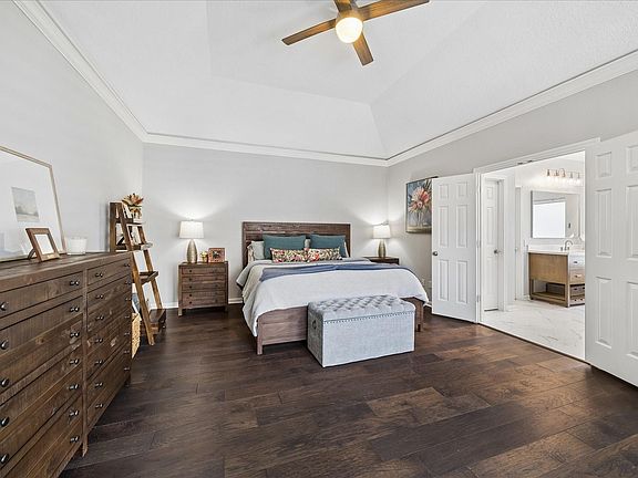 4th image of 2810 Timber Country Way