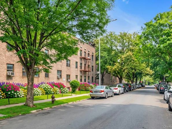 144-20 78th Road #1k, Flushing, NY 11367