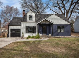 3006 W 73rd Ter, Prairie Village, KS 66208