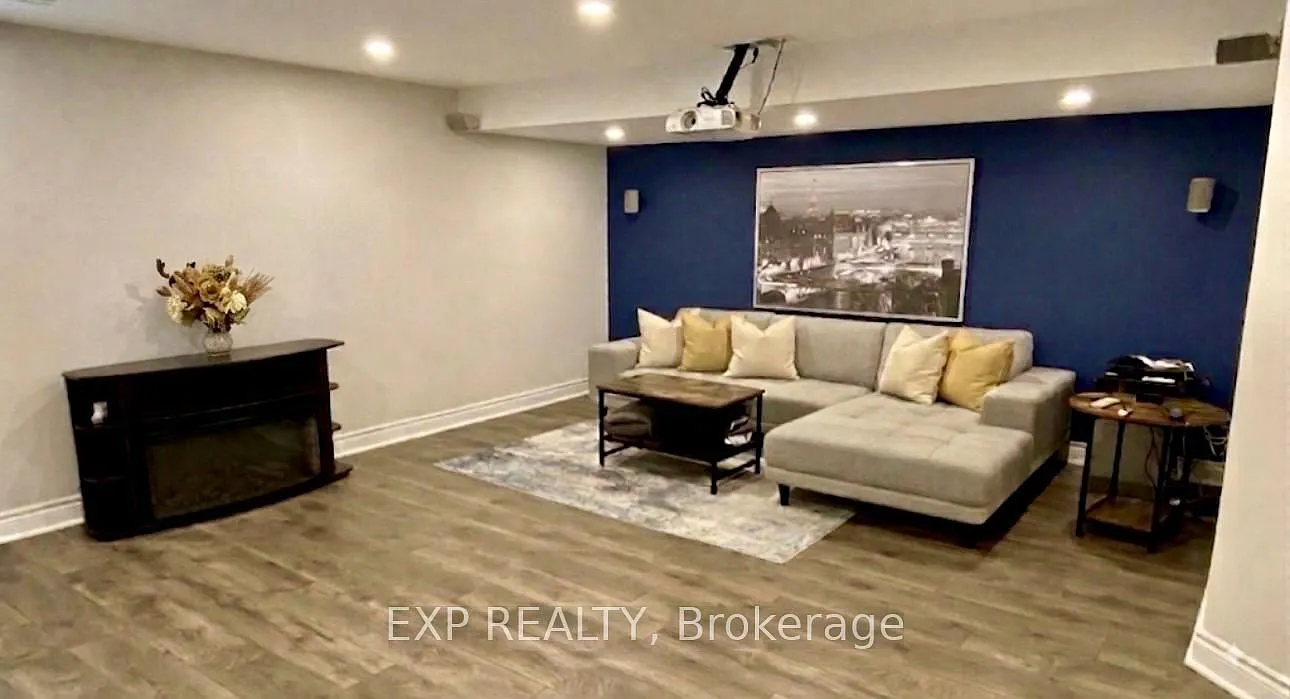 3 bed, $3,000 — Photo 2