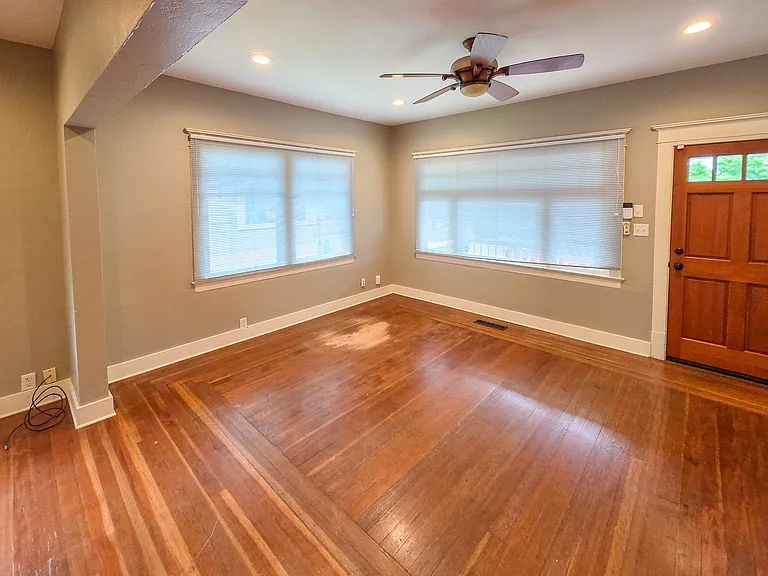 1725 Commercial St SE #1725 — Photo 3