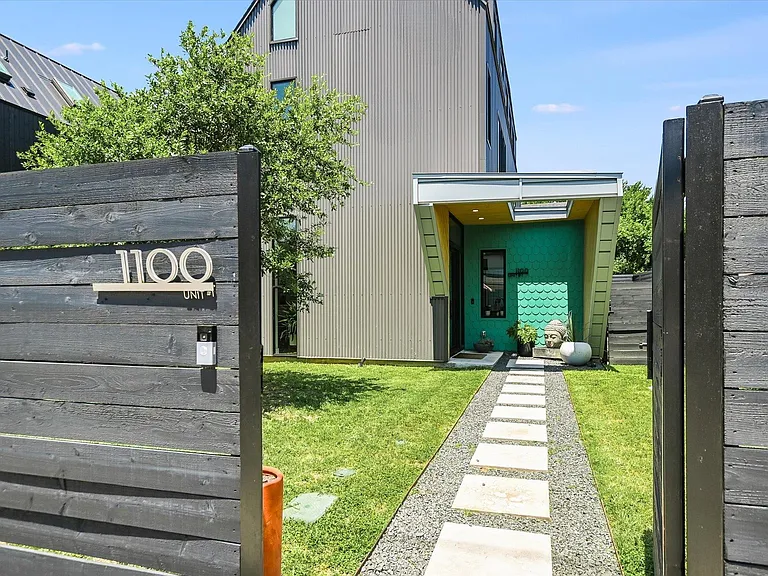 1100 Brass St #1 — Photo 2