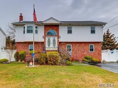 319 N Idaho Ave, Massapequa, NY, 11758