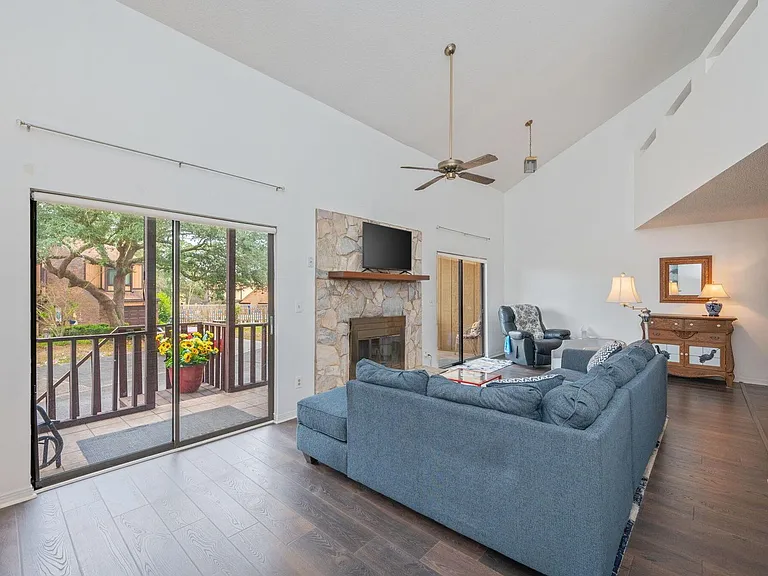 39 Hidden Cove Cir — Photo 9