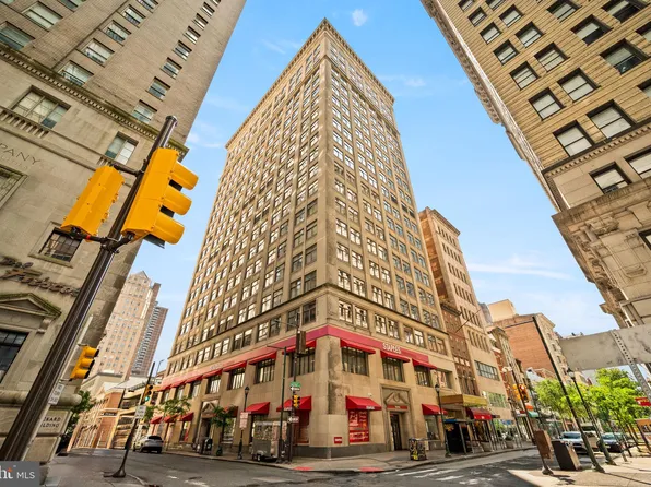 1500 Chestnut St APT 17B, Philadelphia, PA 19102