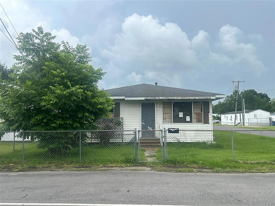 1st image of 400 N A St