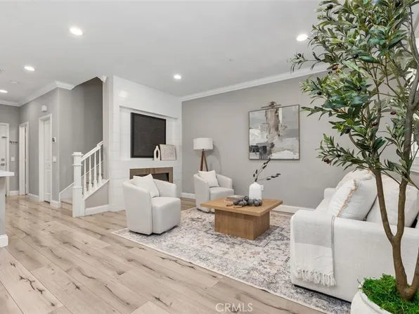 604 El Paseo, Lake Forest, CA 92610