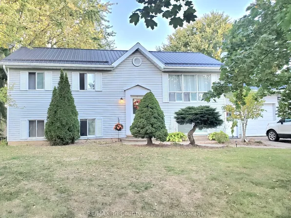 5 Rosemarie Blvd, Norfolk County, ON N4B 2W4