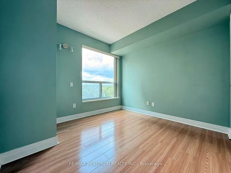 188 Doris Ave #803 — Photo 20
