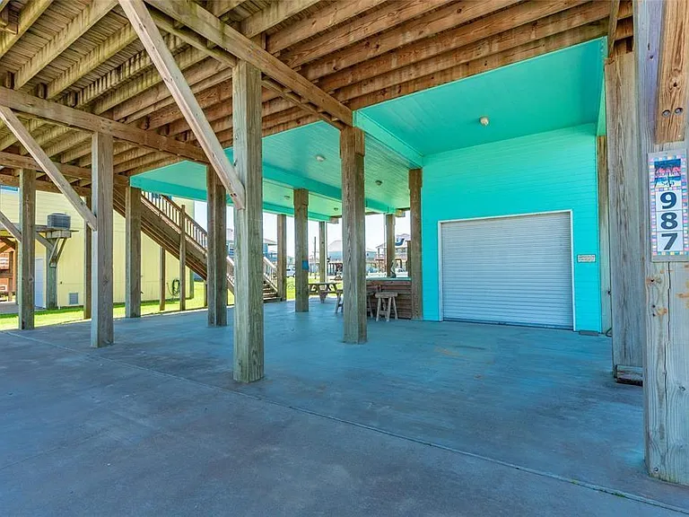 987 Surf Rd — Photo 31