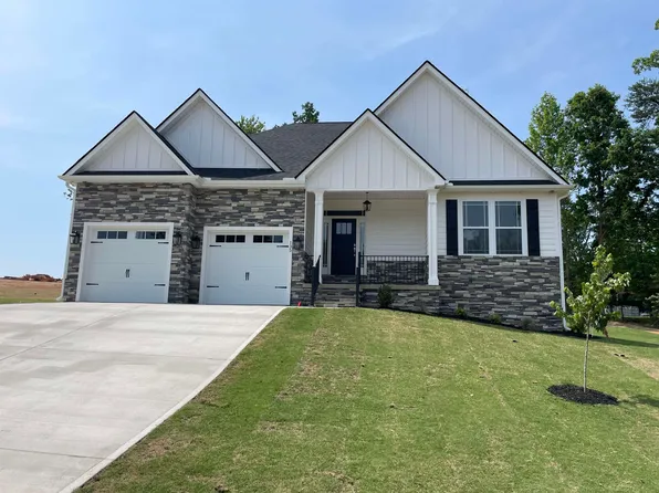 135 Eagles Crest Dr, Marietta, SC 29661