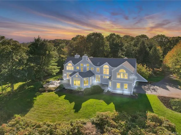 18 Laurel Crest, Burlington, CT 06013