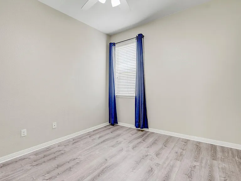 356 Quarry Ln — Photo 24