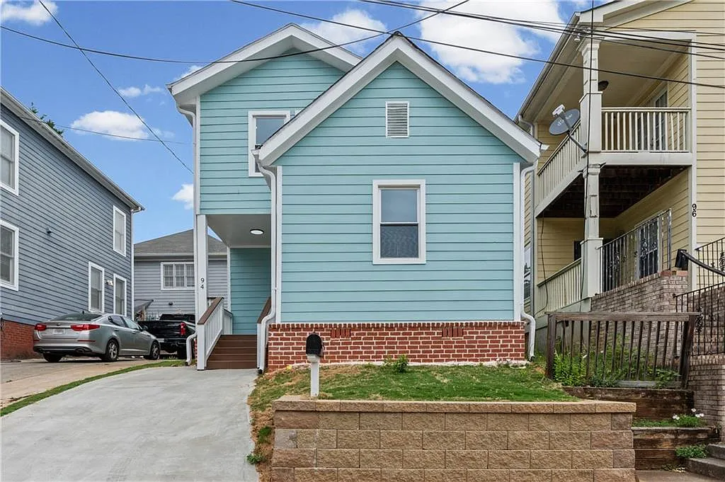 3 bed, 3.0 bath, 1311 sqft, $3,000 — Photo 1