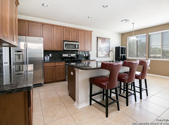 5th image of 4210 Woodbridge Way