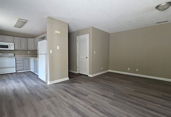 2nd image of 148 Gray Station Rd APT 205