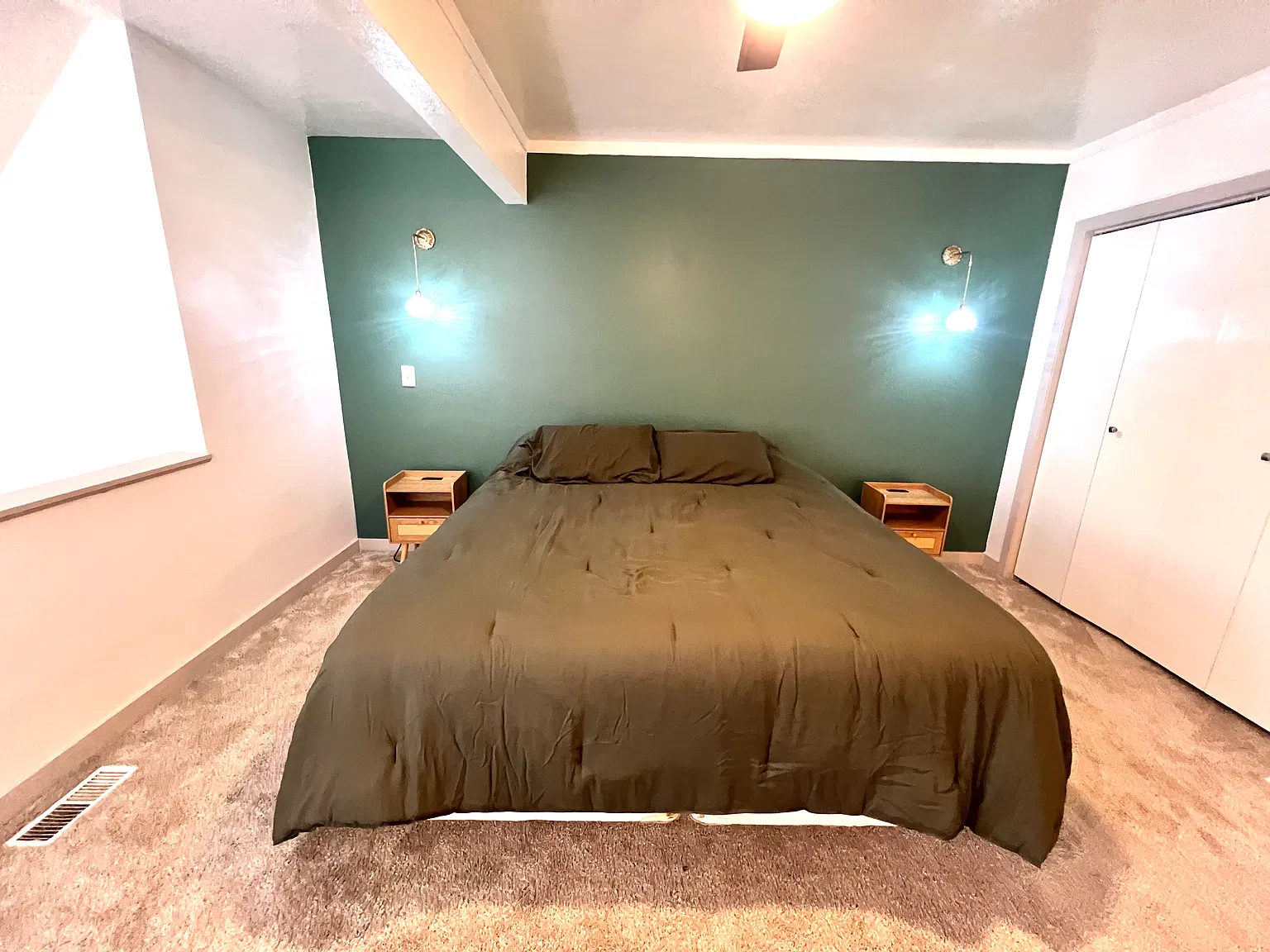 3 bed, 1298 sqft, $2,750 — Photo 3